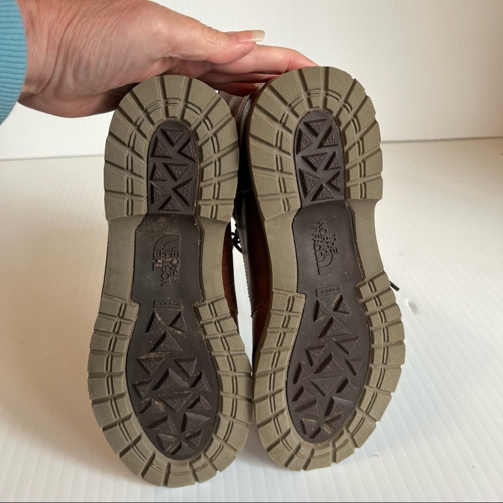 The North Face Women’s 9 Ballard Lace II Lug Boots Combat Hike Waterproof EUC - Picture 9 of 9